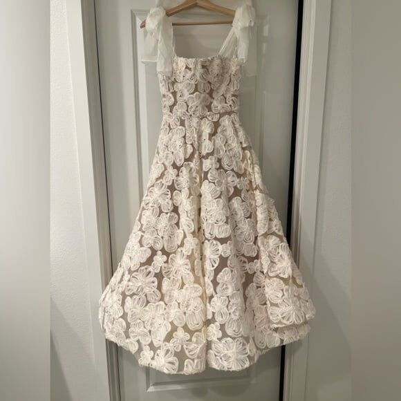 NEW BRONX AND BANCO SABRINA WHITE MIDI DRESS - Picture 6 of 14